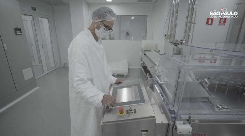 Após passar pela Anvisa, a vacina ainda precisa receber um preço, o que é definido pela CMED (Câmara de Regulação do Mercado de Medicamentos). A análise desse órgão leva até 90 dias, em casos normais, mas a expectativa é de encurtar a análise para as vacinas contra a Covid-19. – Foto: Reprodução