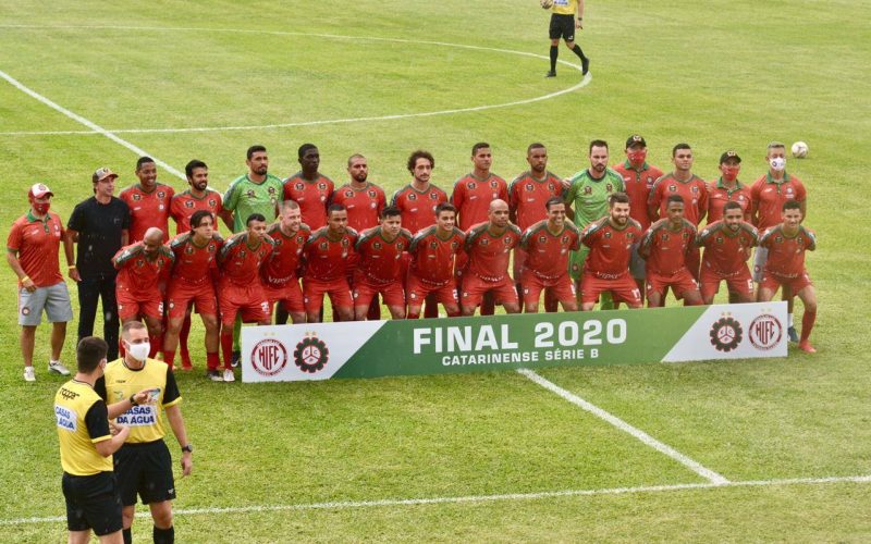 Elenco do Pr&oacute;spera campe&atilde;o Catarinense S&eacute;rie B 2020 – Foto: Lucas Colombo / MC10