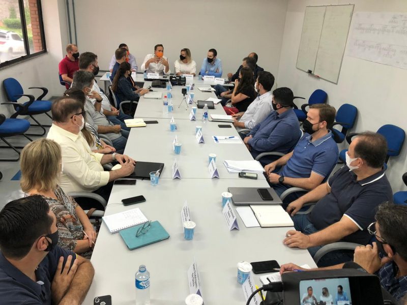 Adriano Silva fez primeira reunião com os 16 secretários &#8211; Foto: Divulgação/ND