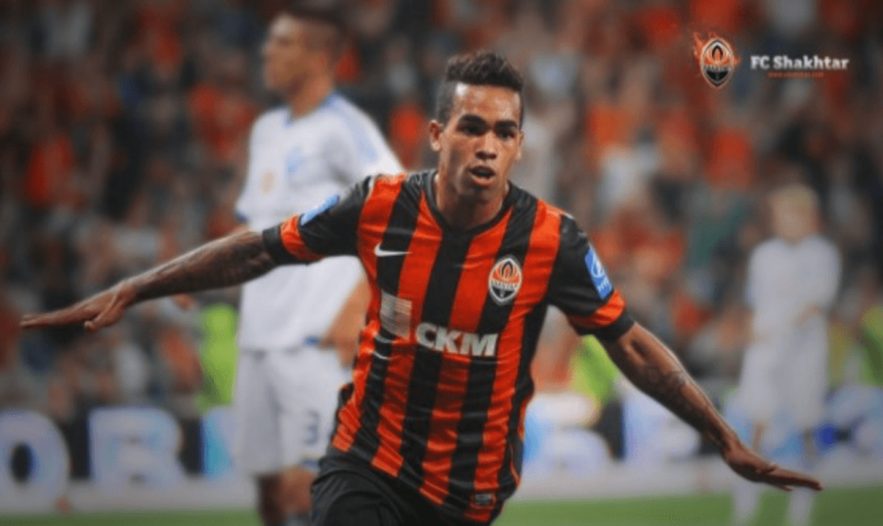 Alex Teixeira comemora seu gol – Foto: Divulga&ccedil;&atilde;o