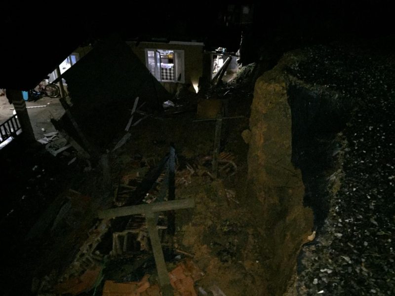 Também houve queda de muro em outro bairro da cidade – Foto: Prefeitura de Rio Negrinho/Divulgação