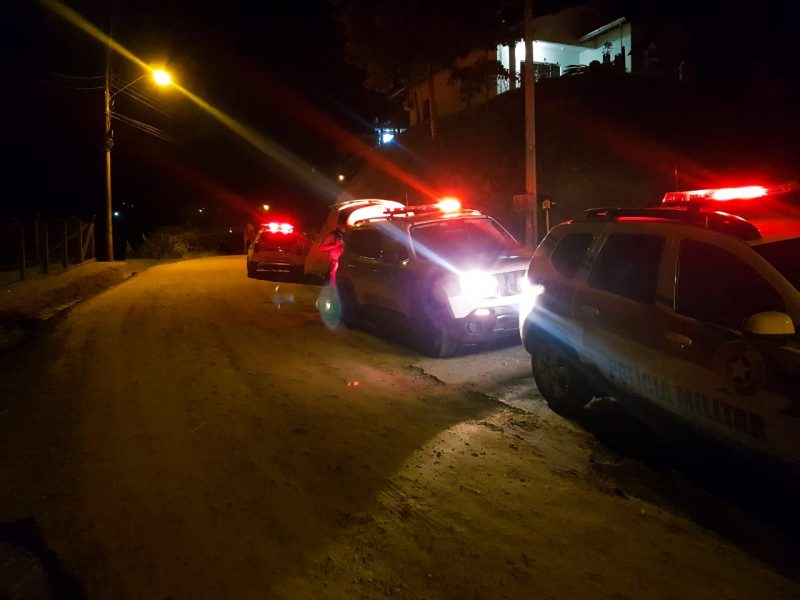 Homem foi morto com quatro facadas – Foto: Pol&iacute;cia Militar/Divulga&ccedil;&atilde;o