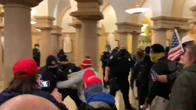 Confronto entre manifestantes e polícia deixou uma manifestante morta – Foto: Reprodução/Redes Sociais/ND