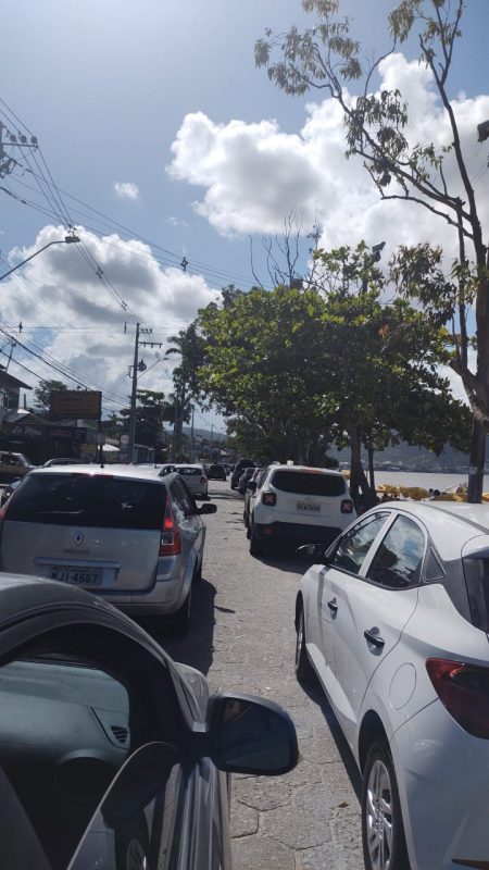 Movimento de carros na Avenida das Rendeiras, Lagoa da Concei&ccedil;&atilde;o – Foto: Divulga&ccedil;&atilde;o/ND