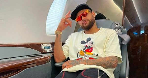 Neymar no jatinho