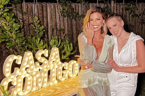 Vitória Strada ficou noiva de Marcella Rica – Foto: Reprodução/Redes Sociais/ND
