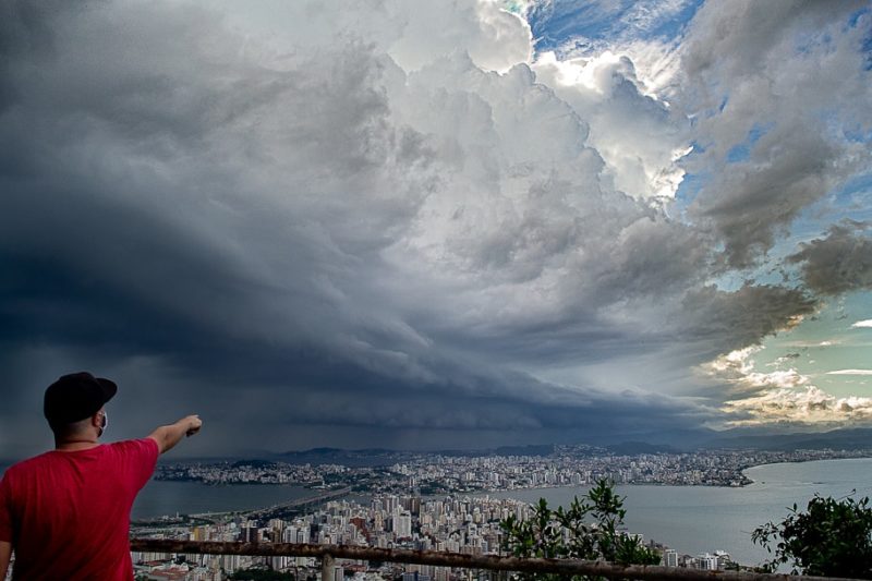 Por que sentimos calor com 30°C se a nossa temperatura corporal é de 36°C?