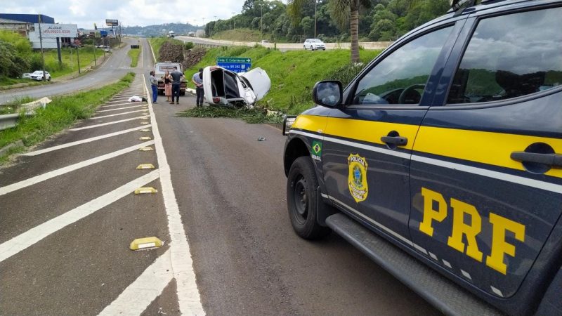 A jovem estava sozinha no momento do acidente. – Foto: PRF/Divulga&ccedil;&atilde;o