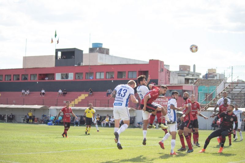 Ava&iacute; pressionou o Brasil e conseguiu o gol com Vin&iacute;cius Leite – Foto: Andr&eacute; Palma Ribeiro/Ava&iacute; F.C