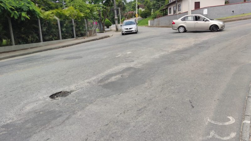 Morador de Blumenau tem carro furtado na Rua República Argentina