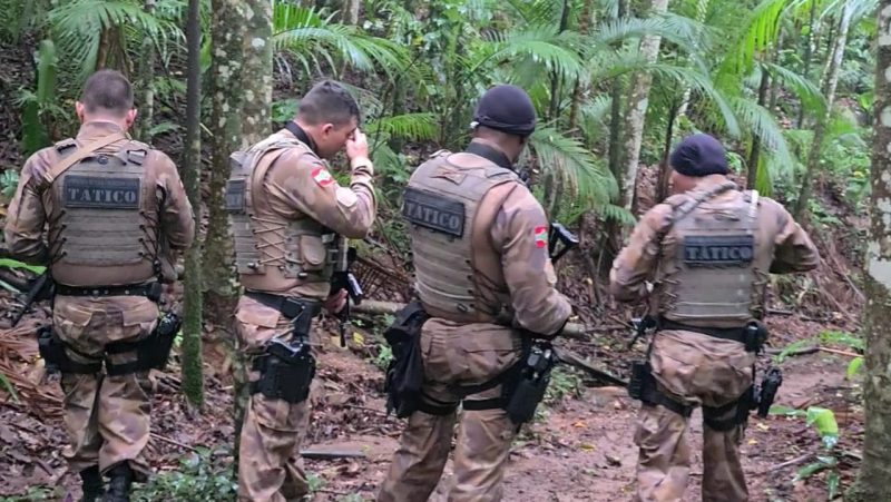 Pol&iacute;cia Militar de Blumenau faz buscas a assaltante – Foto: Divulga&ccedil;&atilde;o/PM