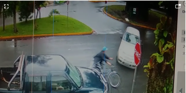 Ciclista escapa de grave acidente em segundos – Foto: Reprodu&ccedil;&atilde;o Internet/ND