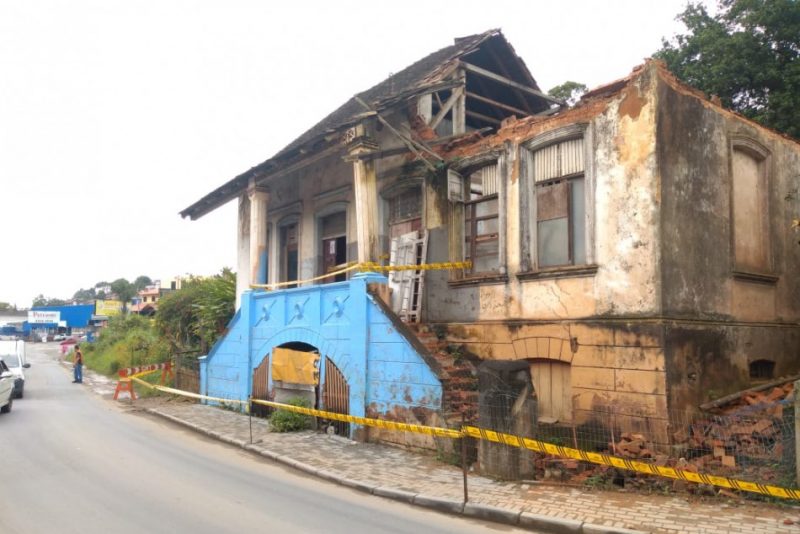 Casar&atilde;o hist&oacute;rico no bairro Itoupavazinha foi atingido pelas fortes chuvas – Foto: Divulga&ccedil;&atilde;o/Prefeitura de Blumenau/ ND