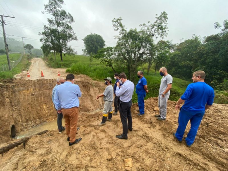 Estrada Geral Linha Ferreira Pontes, em Cocal do Sul, está interditada por causa da queda de uma barreira – Foto: Divulgação/Prefeitura de Cocal do Sul