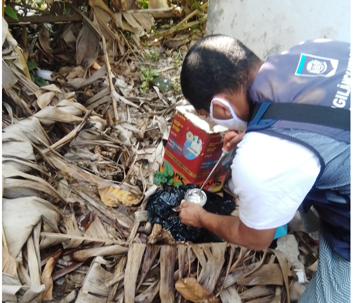Equipes de sa&uacute;de da Prefeitura de Florian&oacute;polis fiscalizam as casas e terrenos do munic&iacute;pio diariamente, com profissionais em v&aacute;rios bairros ao mesmo tempo – PMF/Divulga&ccedil;&atilde;o/ND