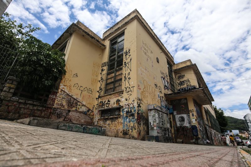 Antiga Escola Antonieta de Barros, no Centro de Florianópolis – Foto: Anderson Coelho/ND