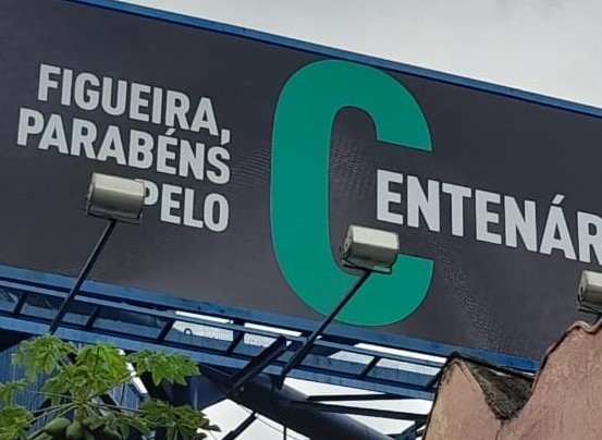 Rebaixamento do Figueirense para a Série C é lembrado na rua da capital – Foto: twitter/Renan Schlickmann