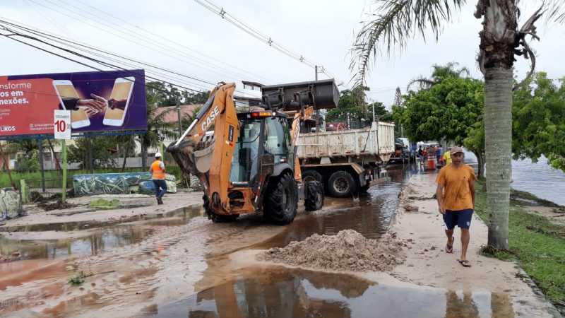 Vazamento na Lagoa da Conceição foi estancado no início da tarde desta segunda