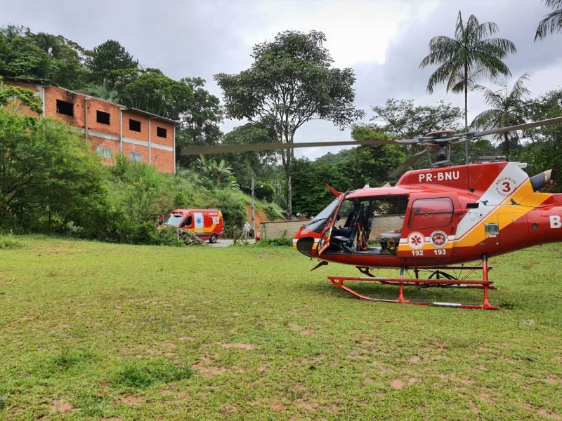 Arcanjo socorre homem esfaqueado em Blumenau – Foto: Arcanjo 3/Divulgação