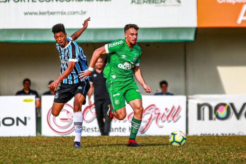 Meia Péricles, cria da Chapecoense, surgiu bem na equipe. não teve o contrato renovado – Foto: ACF/divulgação