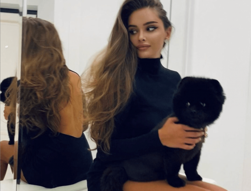 Karolina não troca seu cachorro por uma criança pobre – Foto: Instagram