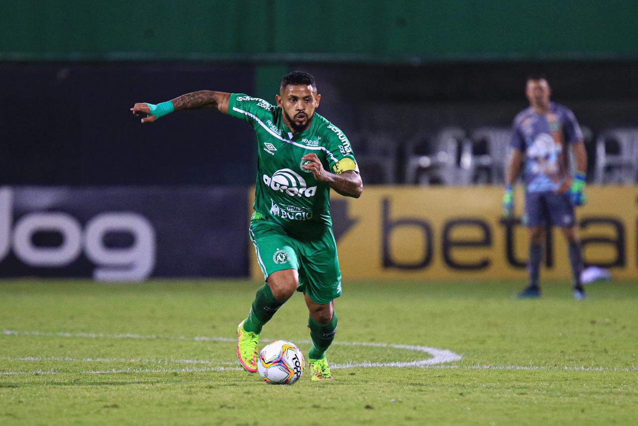 Chapecoense garantiu o título inédito do Campeonato Brasileiro da Série B por um placar de 3 a 1 para cima do time do Confiança. - Márcio Cunha/ACF/Divulgação