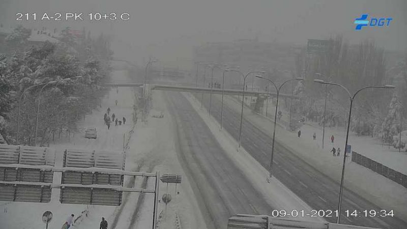 Neve em Madri, capital da Espanha, mudou o cen&aacute;rio da cidade – Foto: Reprodu&ccedil;&atilde;o/DGT