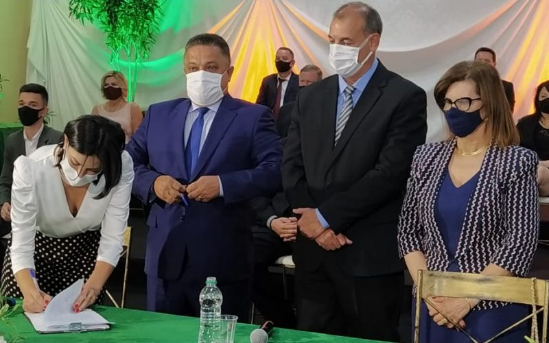 João Rodrigues toma posse como prefeito de Chapecó – Foto: Felipe Kreusch / NDTV Chapecó