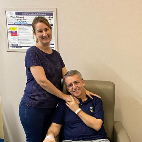 Prefieto de Blumenau, Mário Hildebrandt, recebe alta do hospital acompanhado pela primeira-dama, Sueli Hildebrandt – Foto: Divulgação