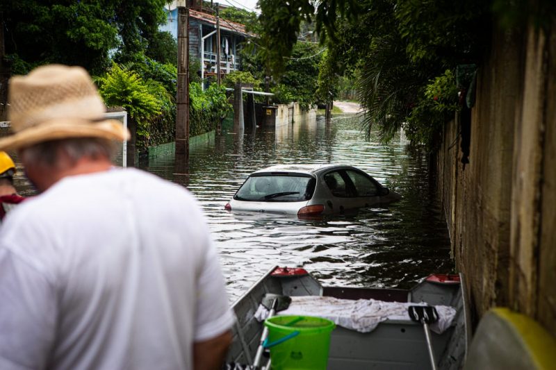 Vereadores acompanharão tratativas para atender moradores e pescadores atingidos pelo rompimento da estrutura na Lagoa da Conceição