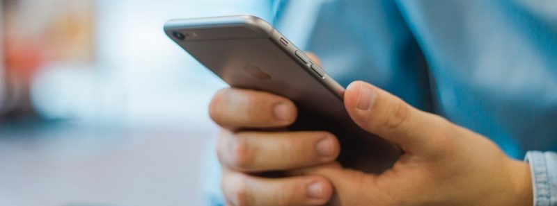 Tailor: aplicativo permite fazer longos prints da tela do iPhone - Adrianna Calvo no Pexels