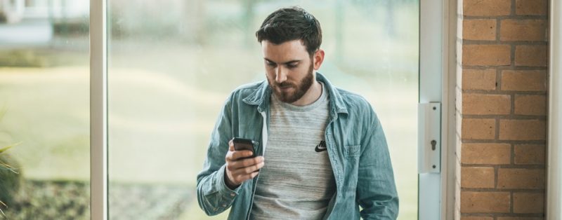 Como registrar chaves do Pix no Nubank - Thom Holmes on Unsplash