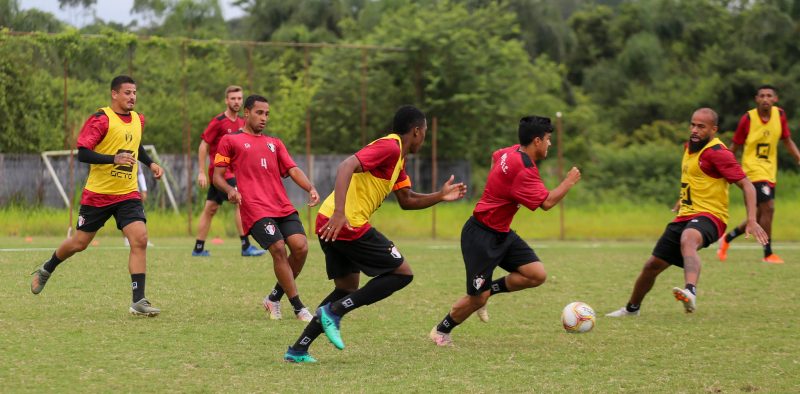 Depois de pouco mais de duas semanas de trabalho com Vin&iacute;cius Eutr&oacute;pio, JEC estreia na temporada diante do Tubar&atilde;o – Foto: Vitor Forcellini/JEC/Divulga&ccedil;&atilde;o