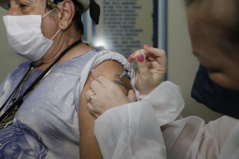 At&eacute; este s&aacute;bado (30), 5.679 pessoas foram vacinadas na cidade contra a Covid-19 – Foto: Chaiana Muller/PMF/Divulga&ccedil;&atilde;o/ND