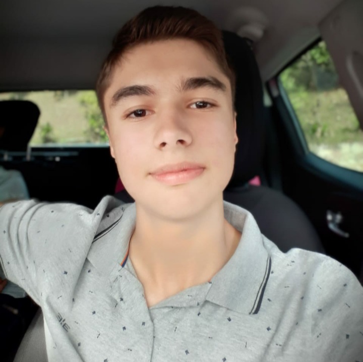 Vinícius Coser, aluno do interior de SC, se sente preparado para o ENEM