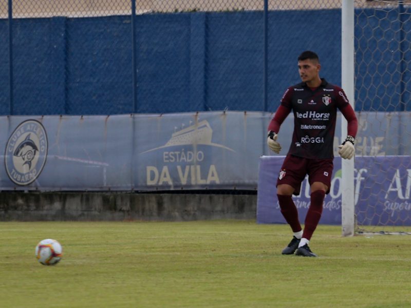 Goleiro de 23 anos assumiu a titularidade e não sofreu nenhum gol na Copa Santa Catarina – Foto: Vitor Forcellini/JEC