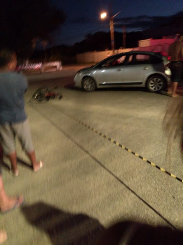 V&iacute;tima estava com a fam&iacute;lia quando foi atropelada pelo carro – Foto: Redes sociais/ND