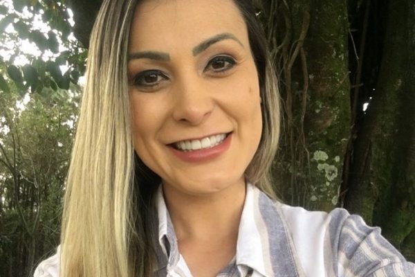 Andressa Urach; religiosos; gays; jesus; vejo