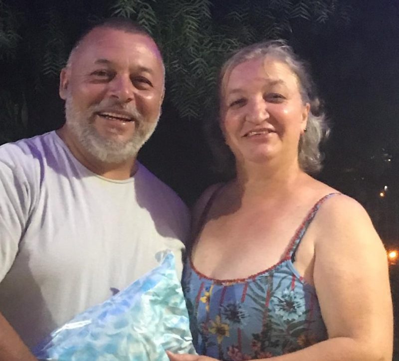 Gilberto ao lado da esposa Lourdes, ele venceu a Covid-19