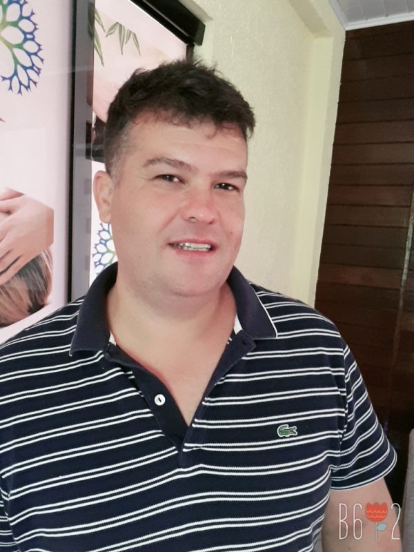 Altair Gonçalves Pereira, de 41 anos, teve o resultado para Covid-19 na última segunda-feira (22), após 15 dias de sintomas. – Foto: Arquivo Pessoal/ND