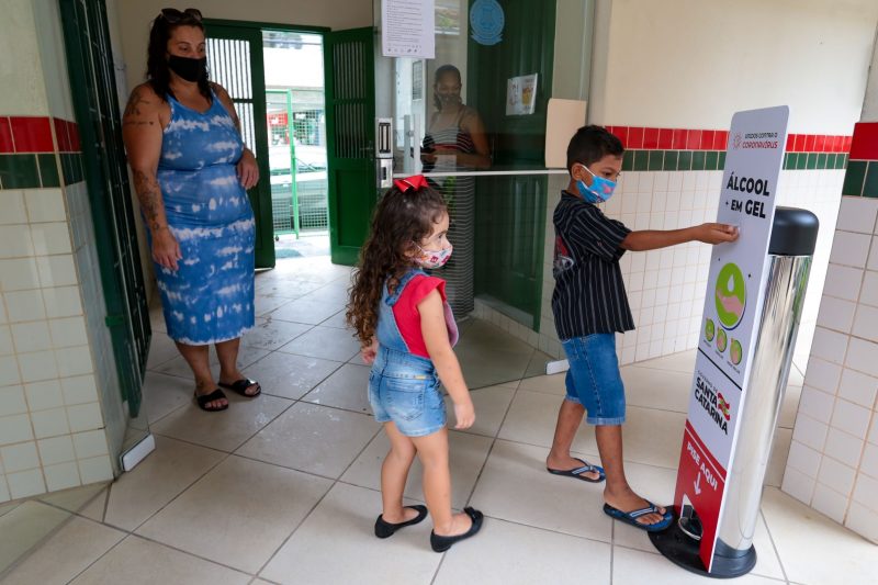 Alunos que estiverem com qualquer sintoma não devem ir à escola &#8211; Foto: Governo de SC/Divulgação/ND