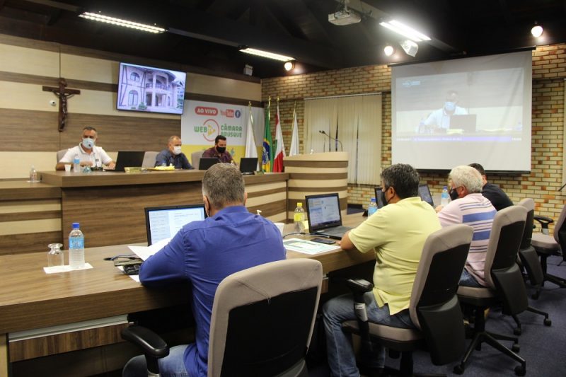 Projeto que proíbe vereadores de assumir cargo na prefeitura de Brusque é aprovado – Foto: Divulgação/Câmara de Brusque