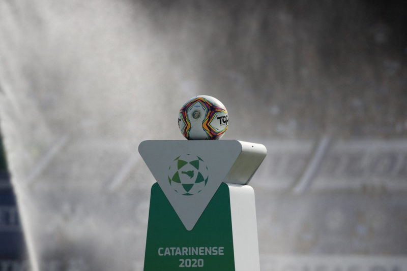 Concórdia enfrenta em casa a Chapecoense, porém com desfalque por conta dos testes para o coronavírus que positivaram para seis integrantes do clube, dentre eles jogadores – Foto: Leonardo Hübbe/CA Tubarão