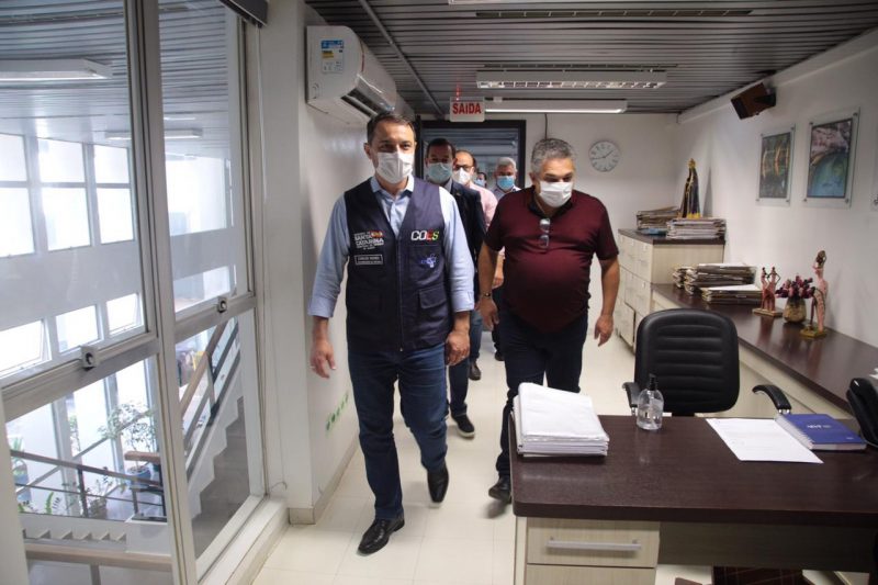 Carlos Moisés está no Oeste para auxiliar no socorro à região em relação à Covid-19