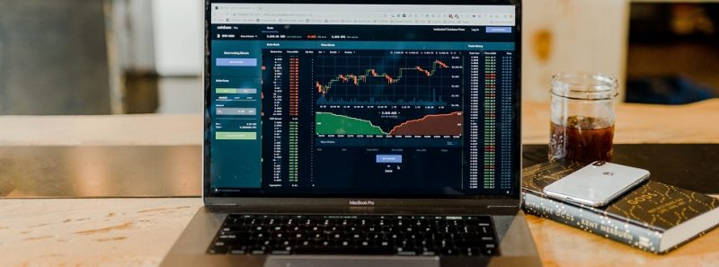 Entenda tudo sobre o caso das ações da GameStop - Austin Distel on Unsplash