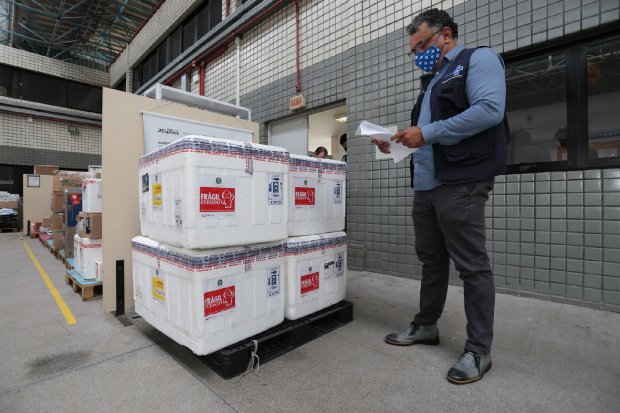 Nova remessa vai atender os idosos acima dos 85 anos – Foto: Maurício Vieira/Secom/ND
