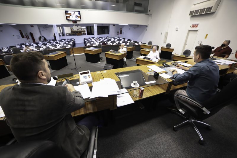 CPI do Rio Mathias ouviu participantes de audi&ecirc;ncia p&uacute;blica em que projeto da obra foi apresentado – Foto: Mauro Artur Schlieck/ND