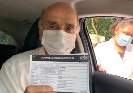 Nas redes sociais, o médico e apresentador comemorou a conquista 