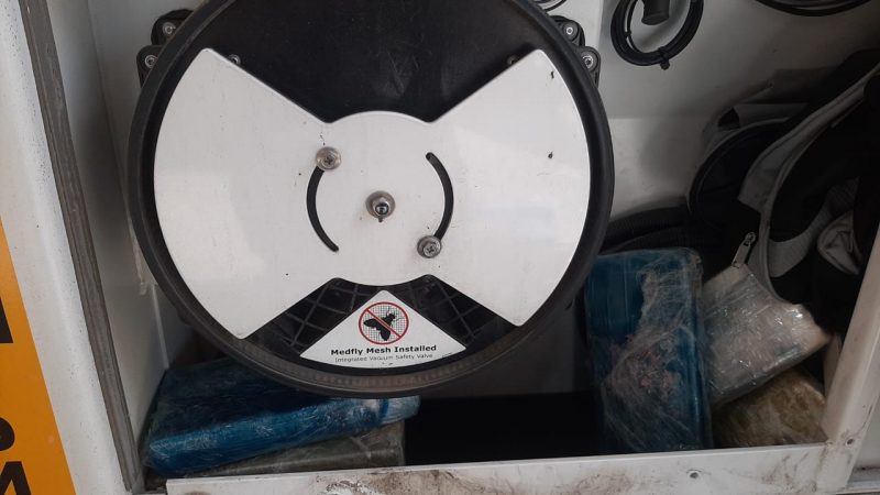 Droga foi encontrada dentro do motor de refrigera&ccedil;&atilde;o de um cont&ecirc;iner – Foto: Divulga&ccedil;&atilde;o/ND