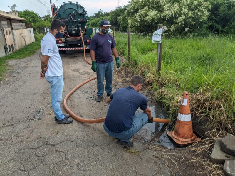 Fiscaliza&ccedil;&atilde;o de esgoto no Norte da Ilha de Santa Catarina – Foto: Diego Berselli/Floripa Se Liga Na Rede